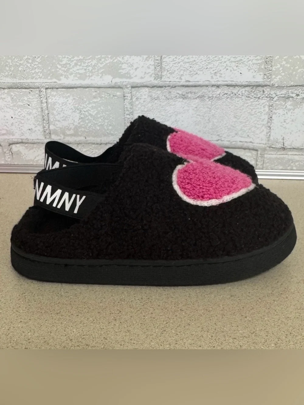 Nicole Miller Girls Slippers Size 9/10 Black Teddy Sherpa Pink Heart Slingback